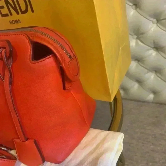 Fendi Medium Orange Leather 2Way Handbag Shoulder Bag Pre-Owned - Picture 14 of 16